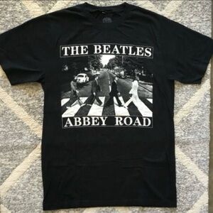 NWOT The Beatles Abbey Road Graphic T-Shirt, Sz L